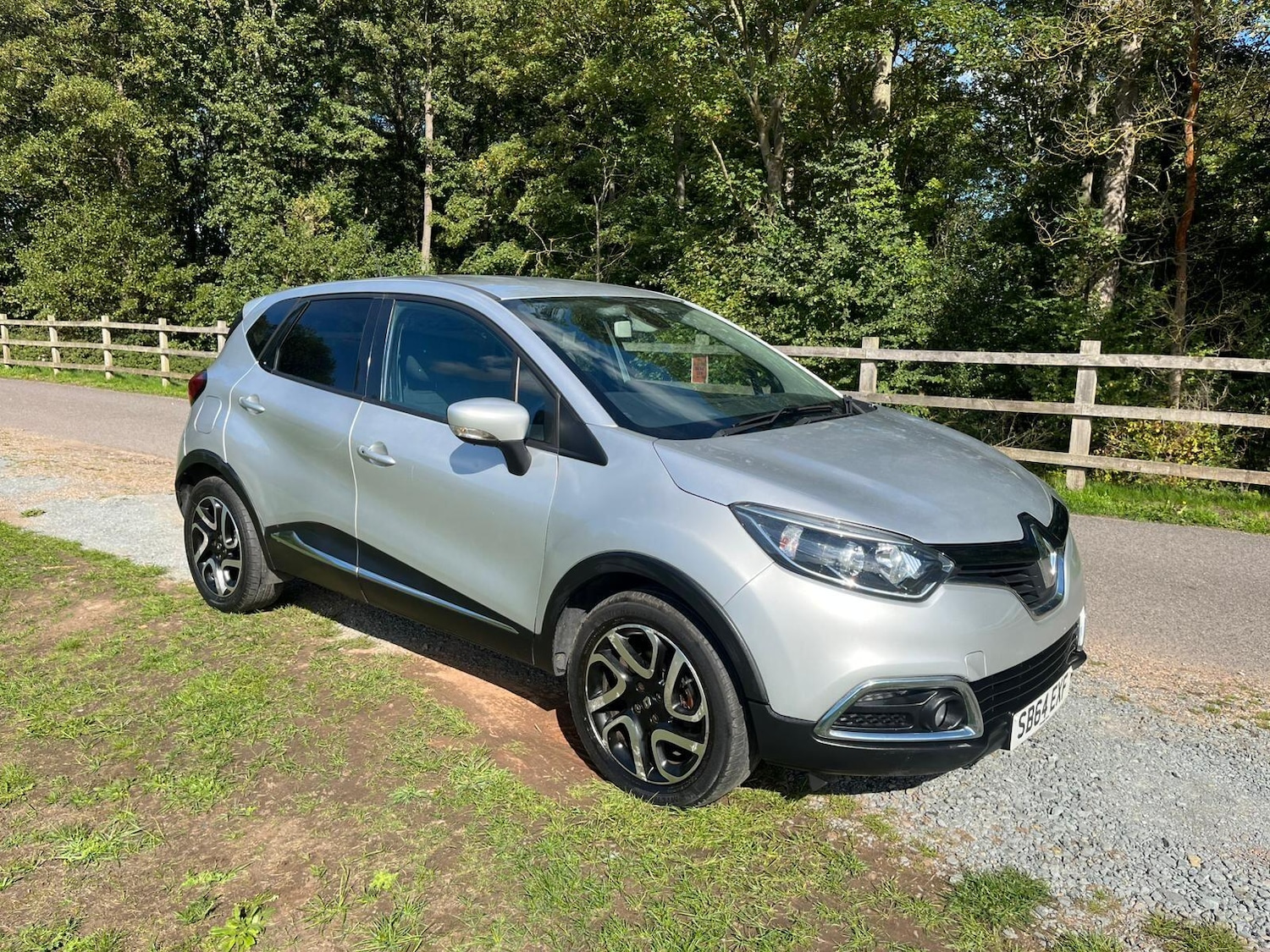 Used Renault Captur 2015 for sale - 76988027: Photo 16