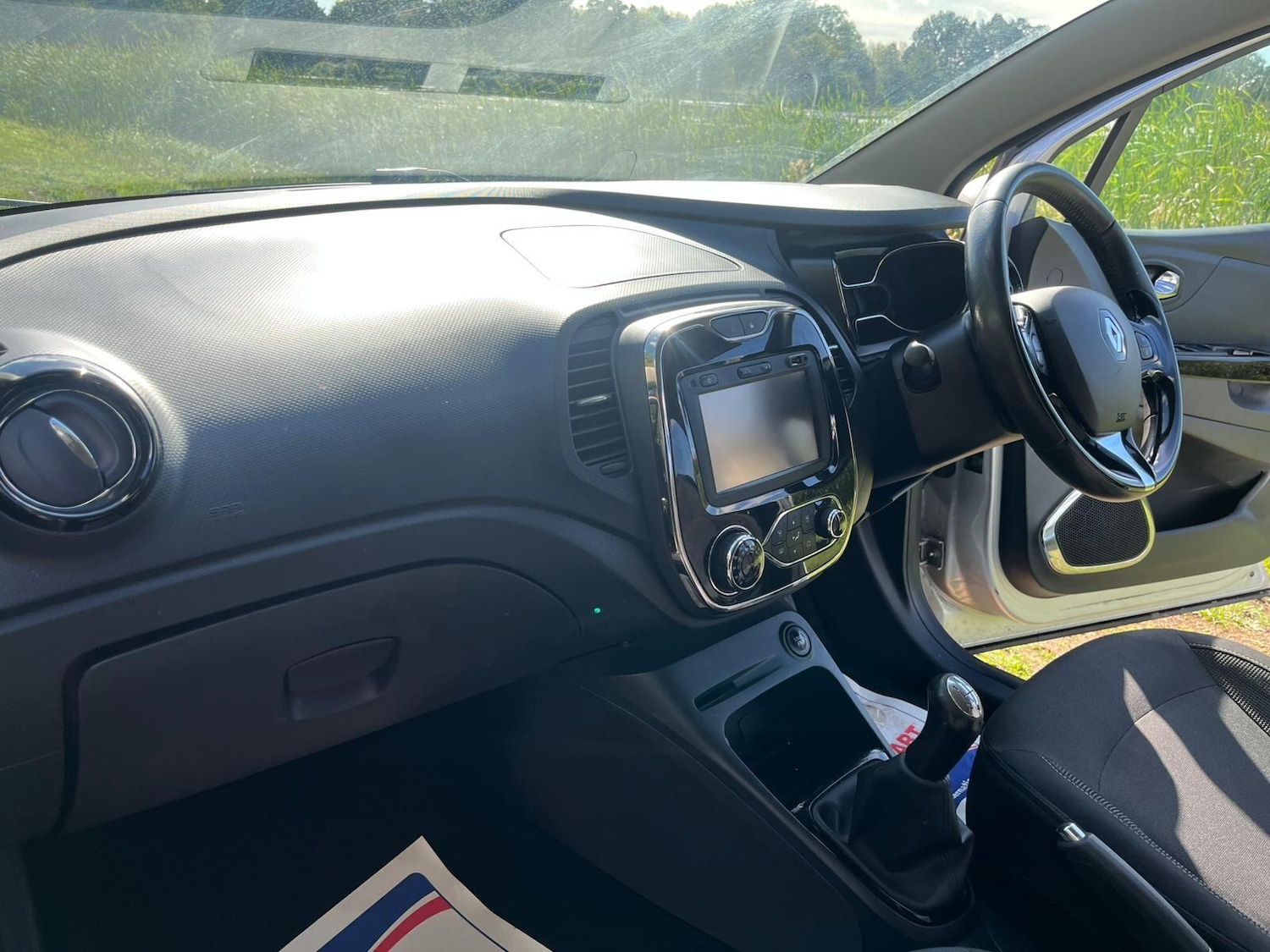 Used Renault Captur 2015 for sale - 76988027: Photo 29