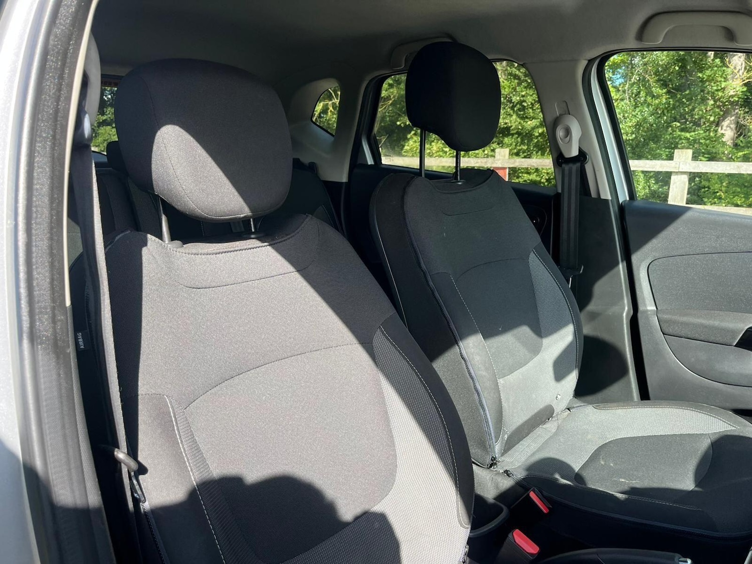 Used Renault Captur 2015 for sale - 76988027: Photo 35