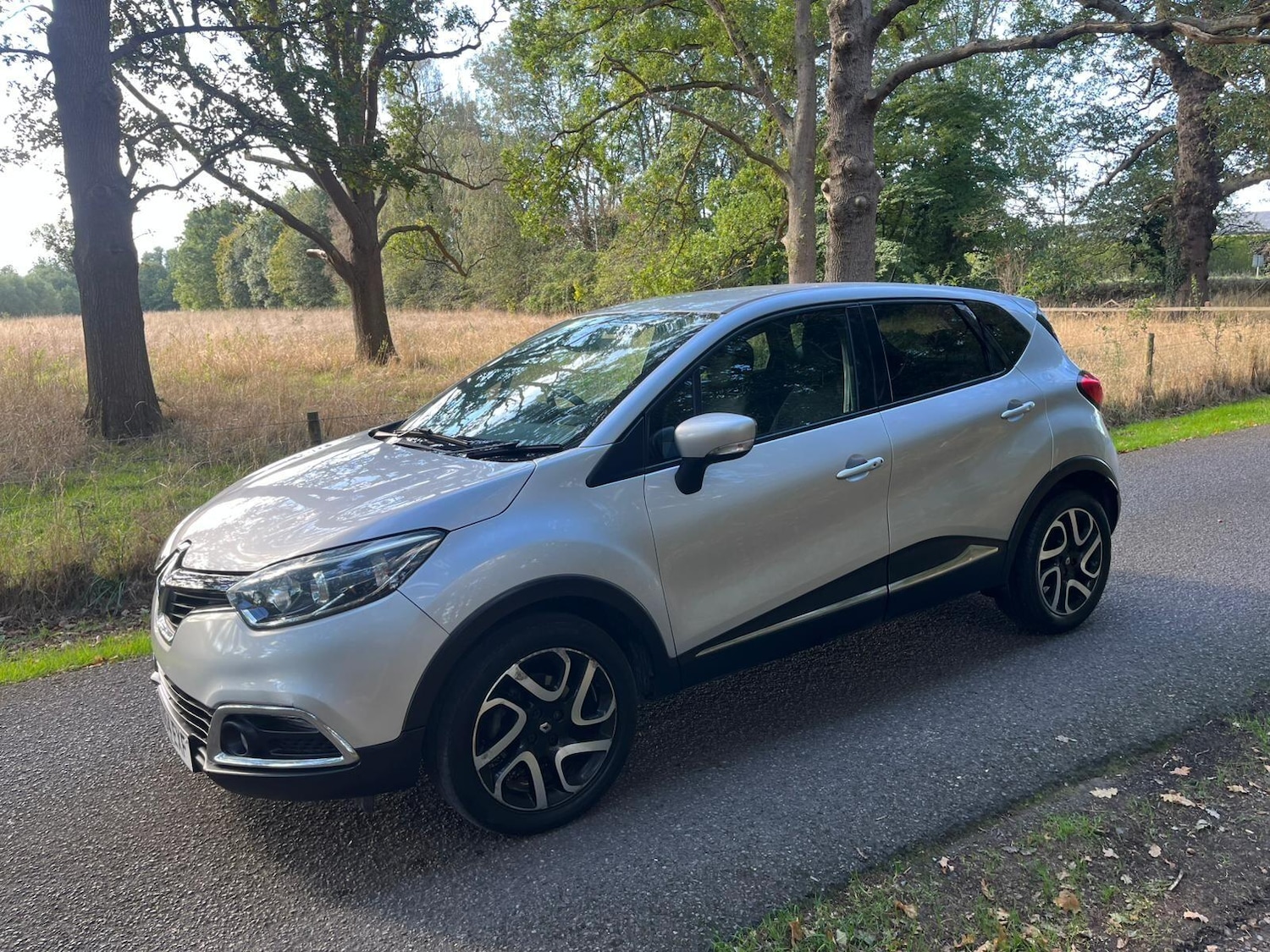 Used Renault Captur 2015 for sale - 76988027: Photo 5
