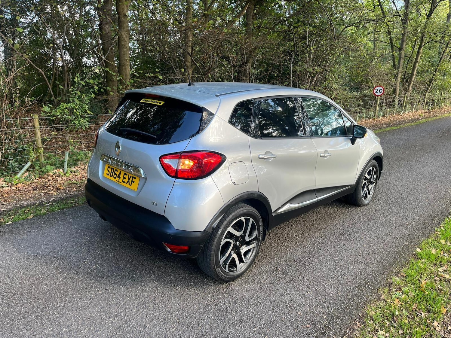 Used Renault Captur 2015 for sale - 76988027: Photo 9