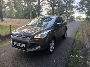Used Ford Kuga 2015 for sale - 76072022: Photo