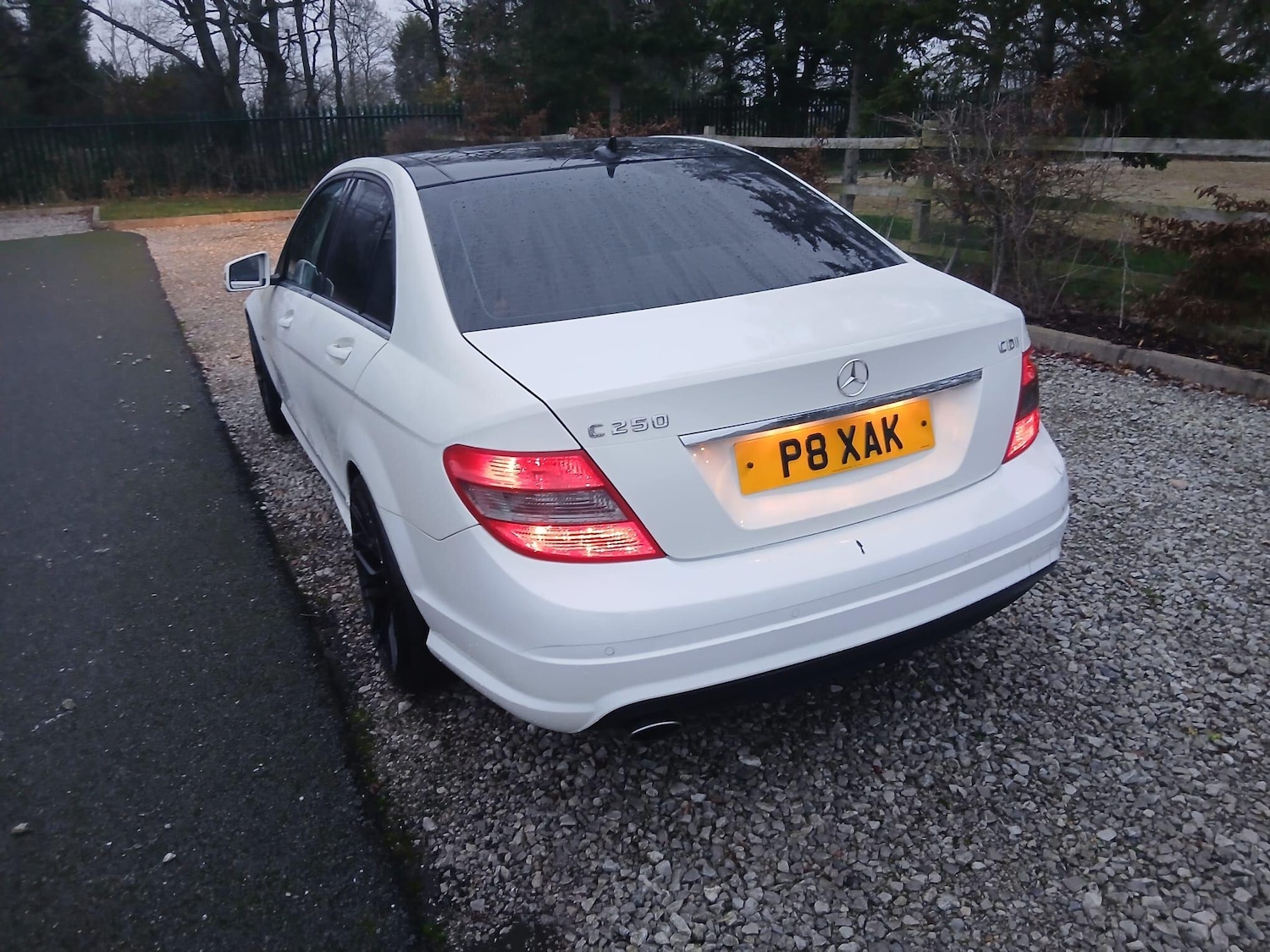 Used Mercedes-Benz C Class 2011 for sale - 77109079: Photo 4