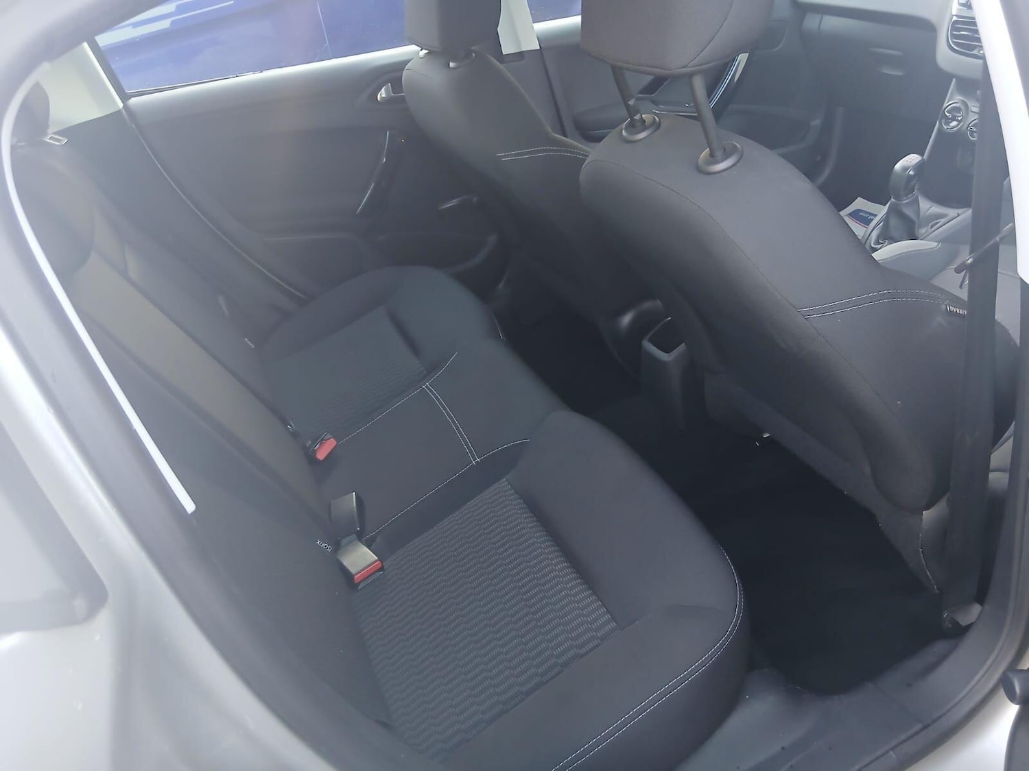 Used Peugeot 208 2015 for sale - 76613408: Photo 15