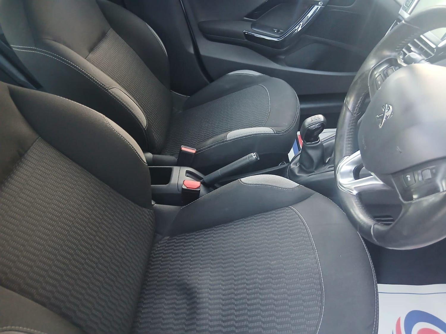 Used Peugeot 208 2015 for sale - 76613408: Photo 16