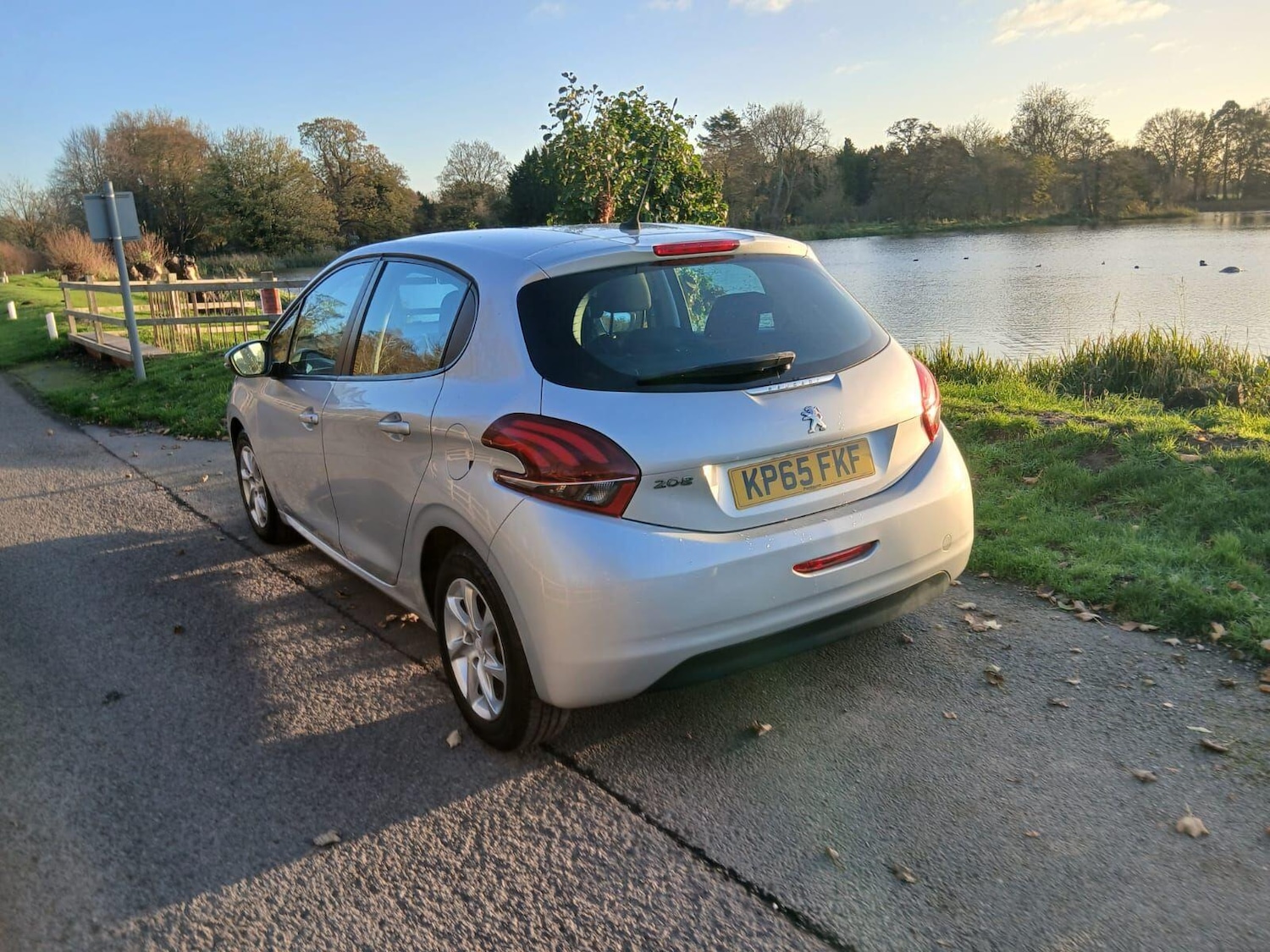 Used Peugeot 208 2015 for sale - 76613408: Photo 5