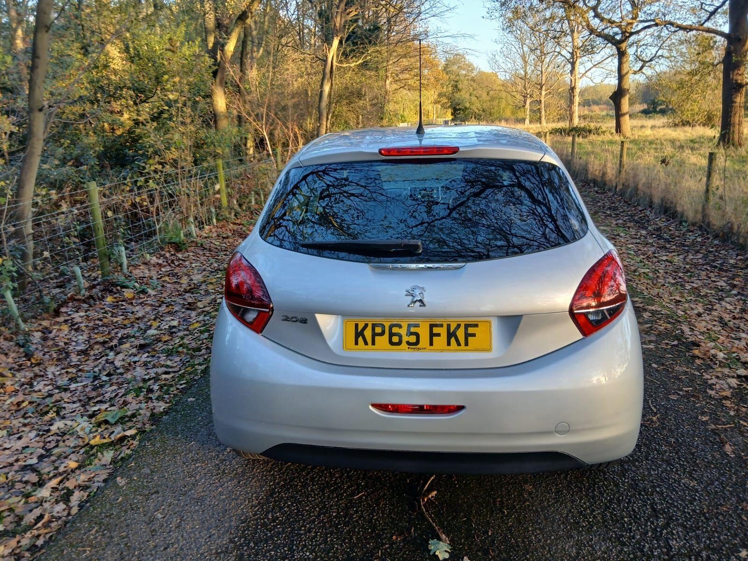 Used Peugeot 208 2015 for sale - 76613408: Photo 9