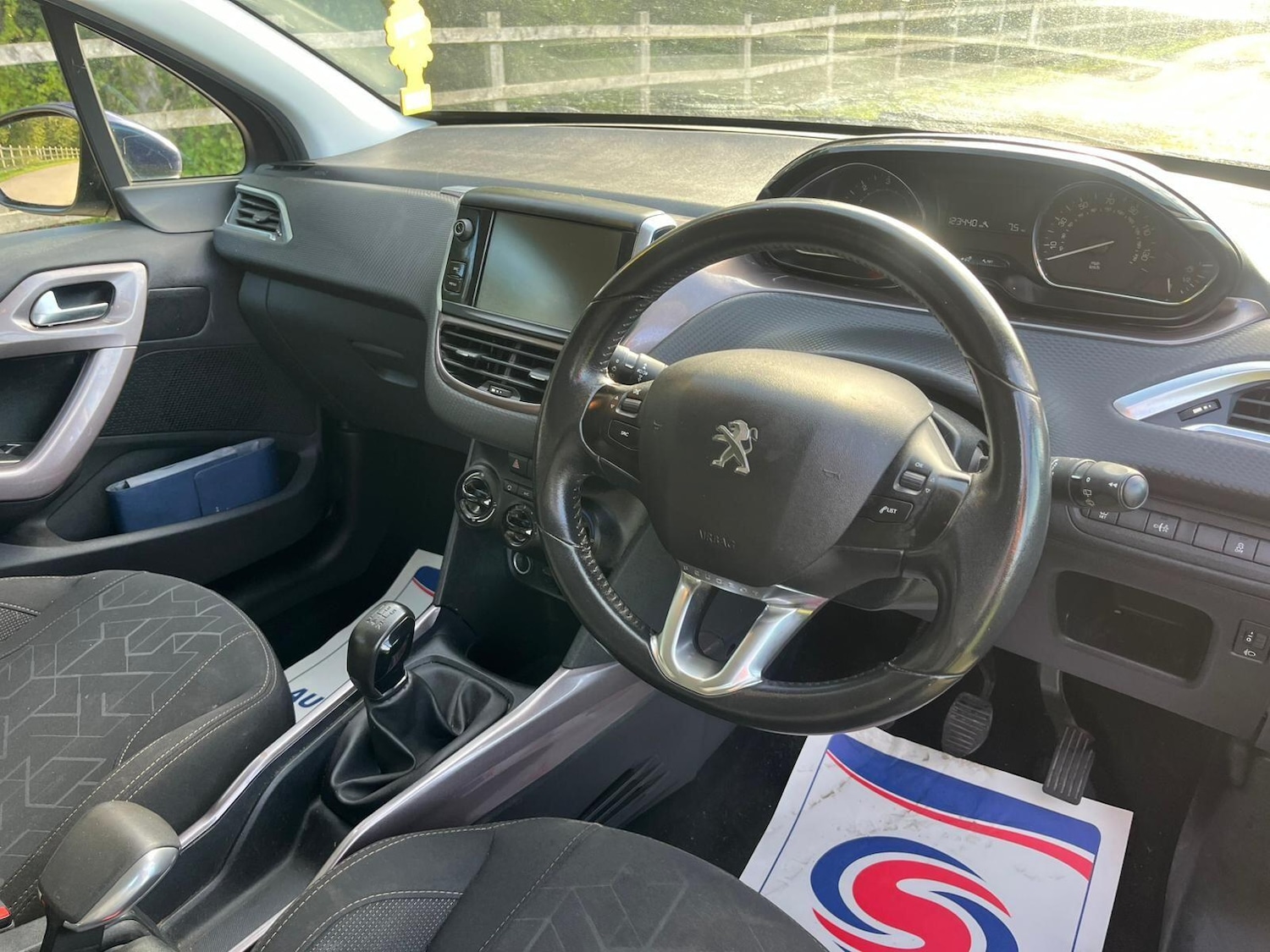 Used Peugeot 2008 2014 for sale - 76993435: Photo 22