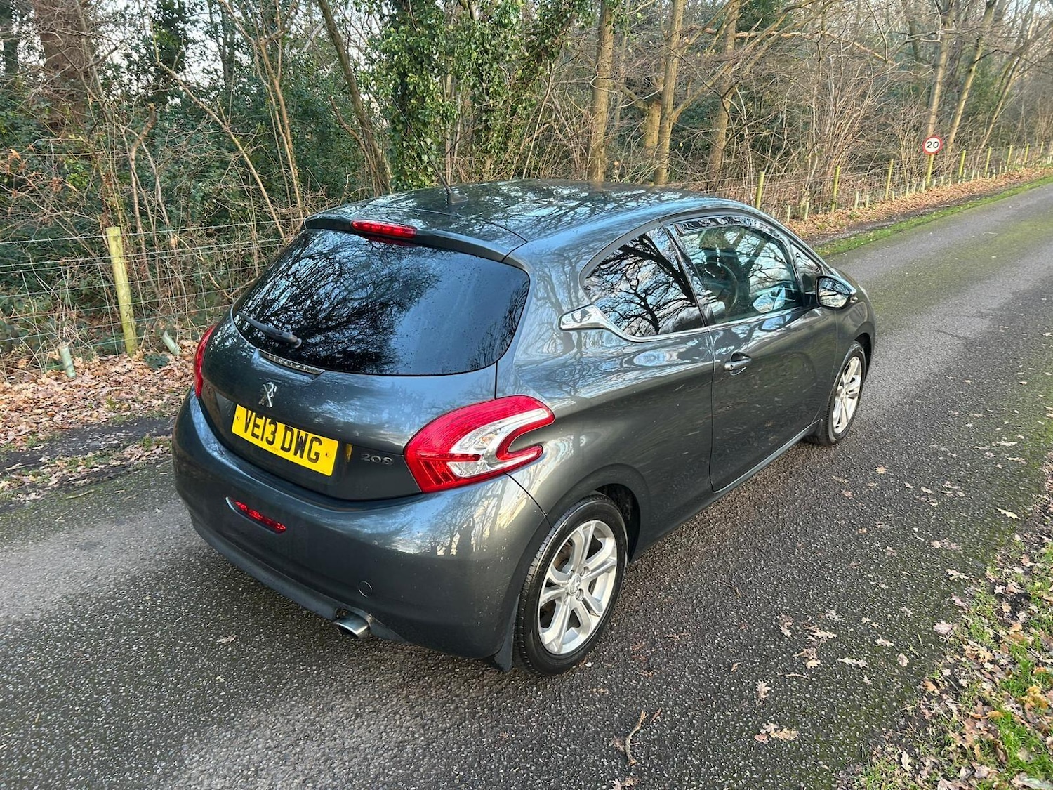 Used Peugeot 208 2013 for sale - 76913530: Photo 11