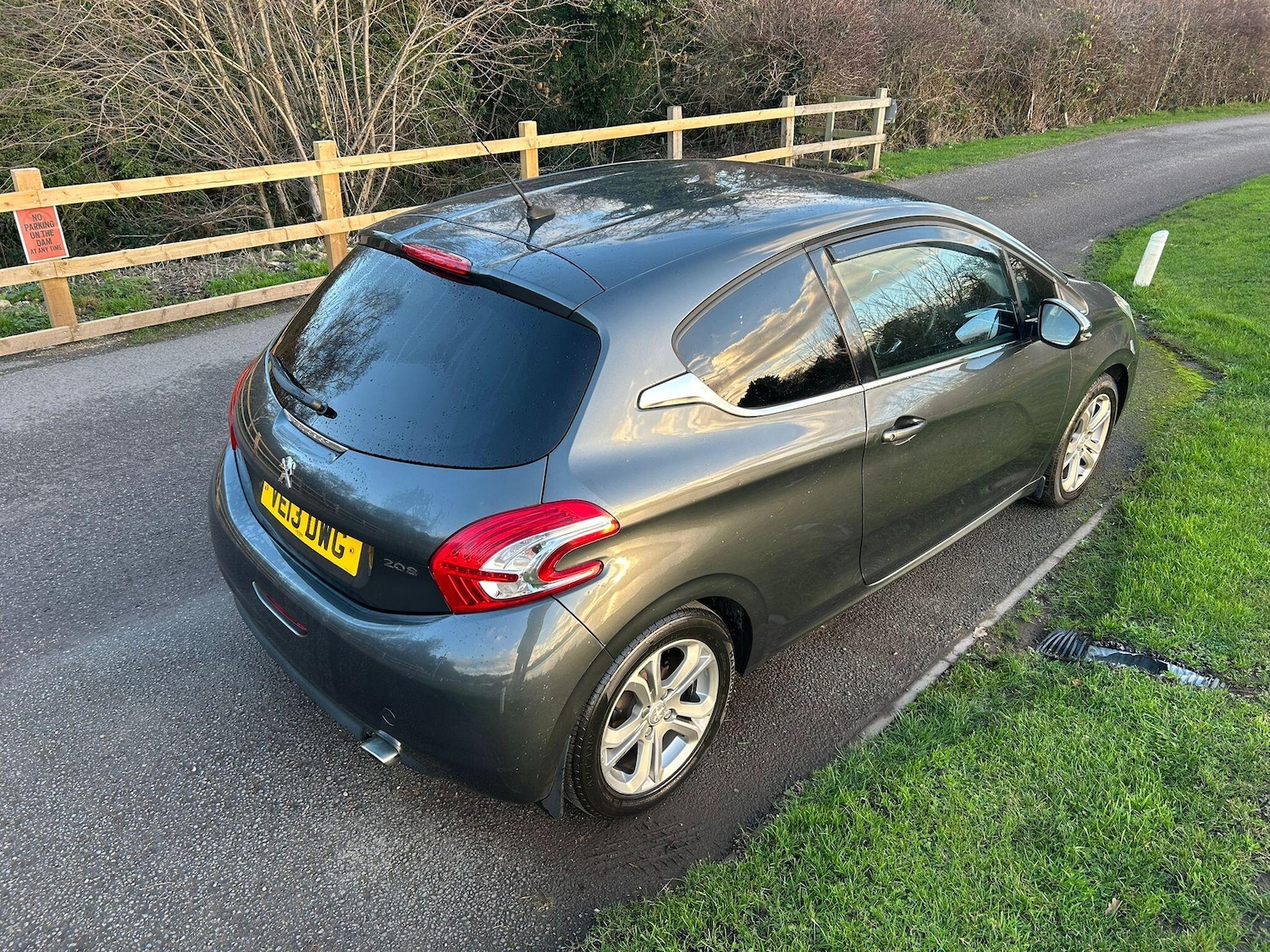 Used Peugeot 208 2013 for sale - 76913530: Photo 14
