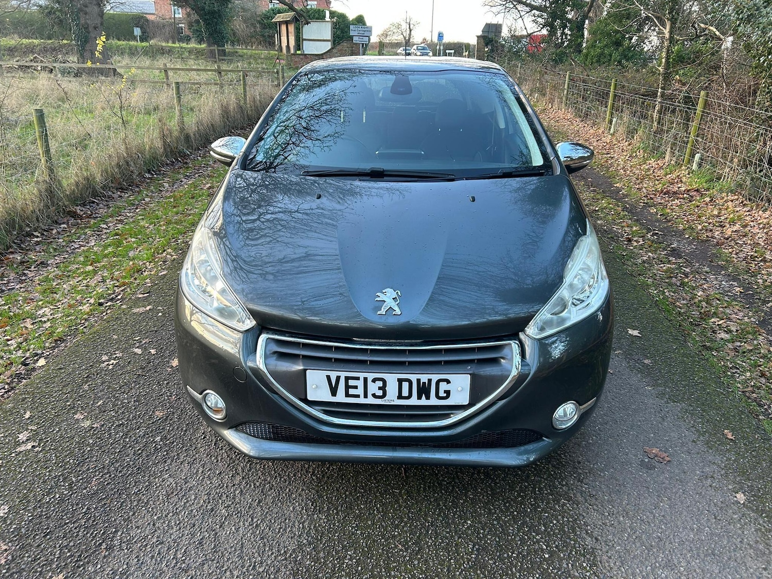 Used Peugeot 208 2013 for sale - 76913530: Photo 5