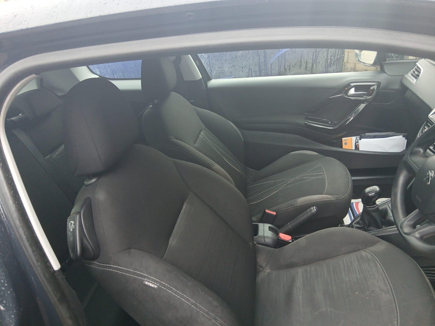 Used Peugeot 208 2017 for sale - 77396350: Photo 14