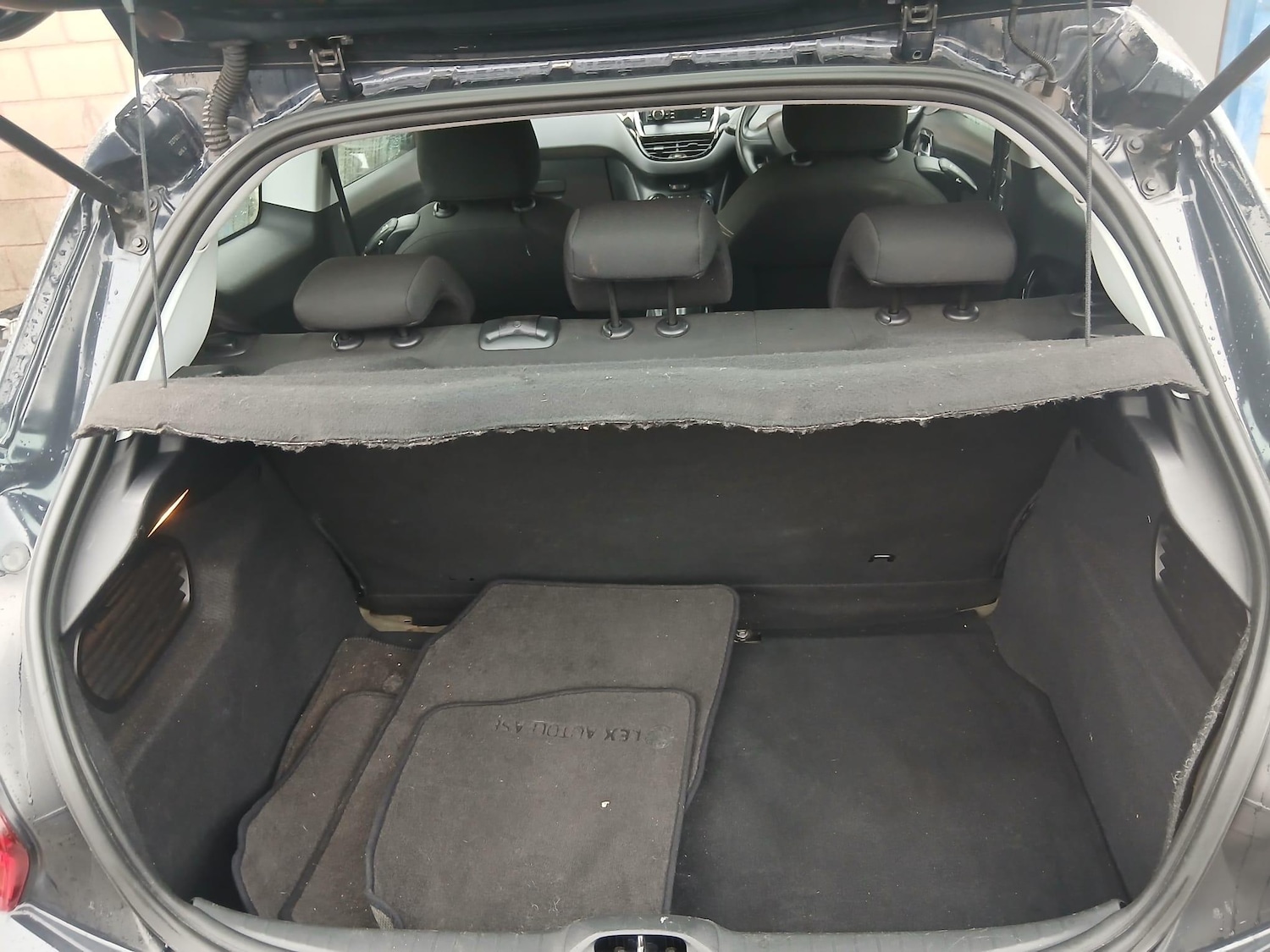 Used Peugeot 208 2017 for sale - 77396350: Photo 15