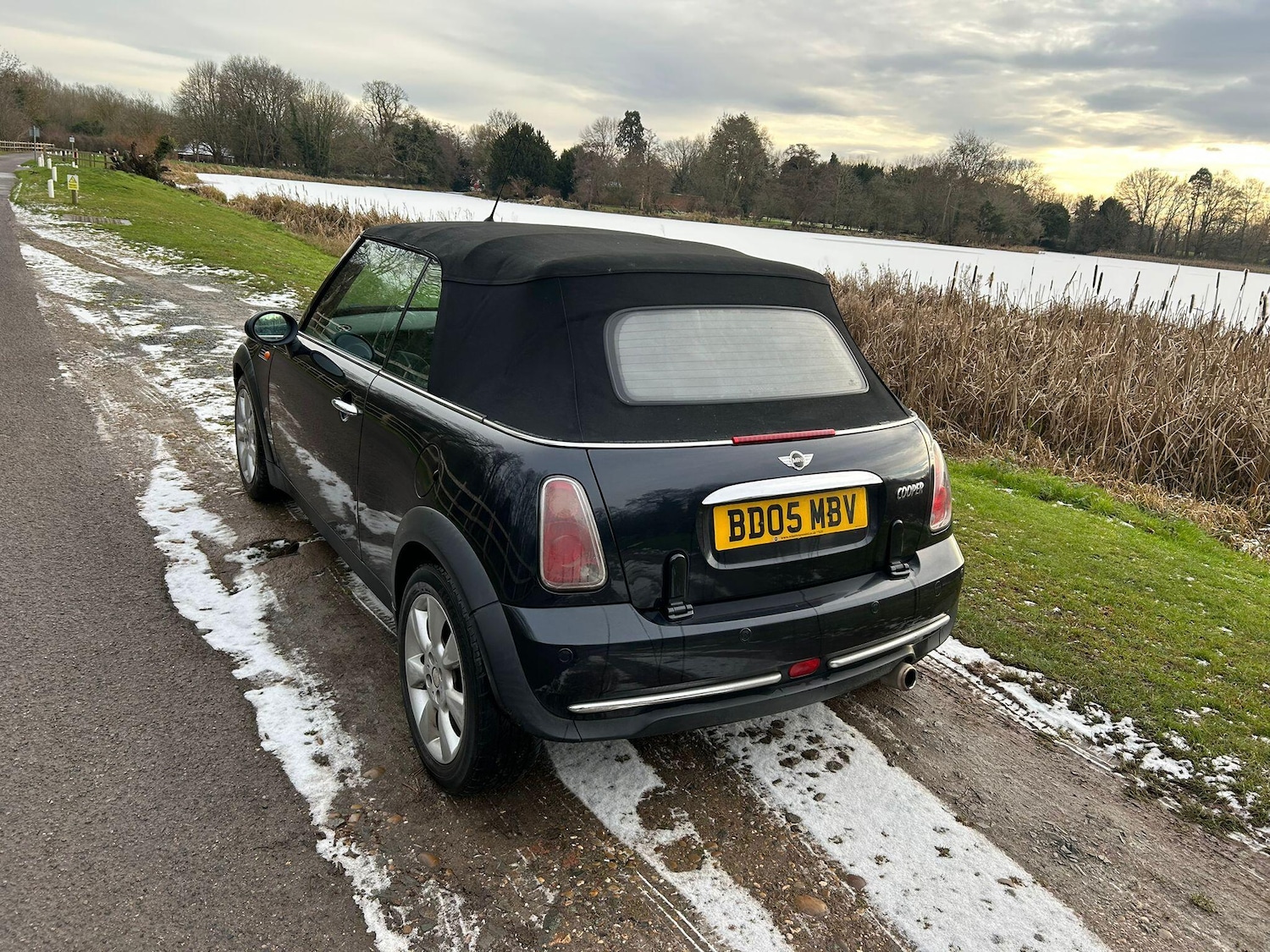 Used MINI Convertible 2005 for sale - 77120740: Photo 15