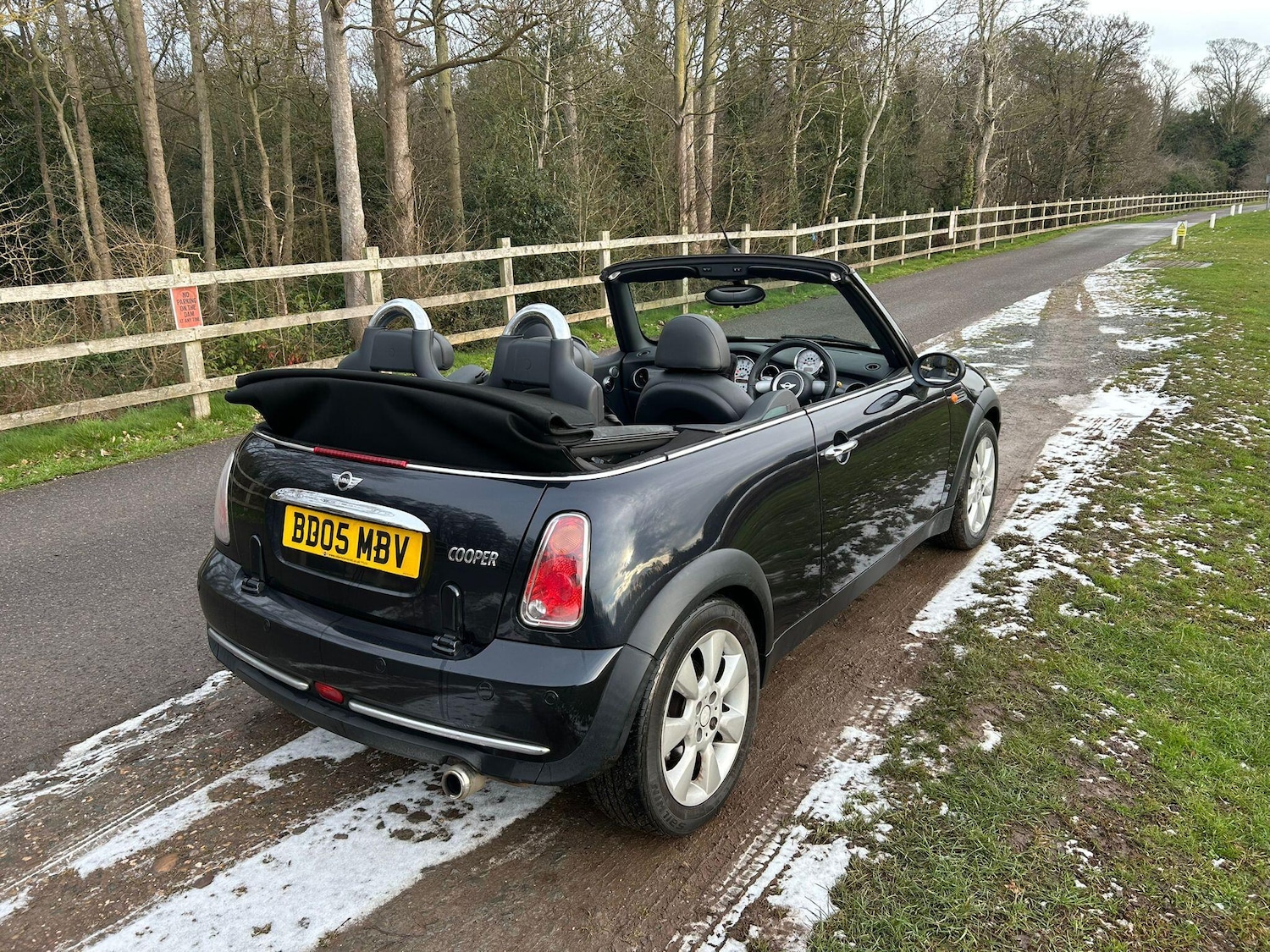 Used MINI Convertible 2005 for sale - 77120740: Photo 22