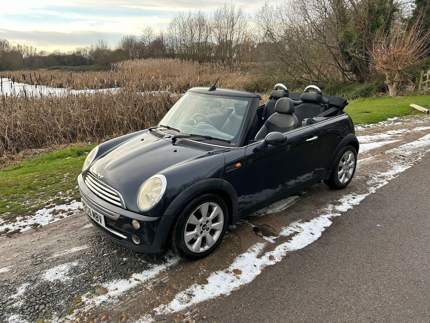 Used MINI Convertible 2005 for sale - 77120740: Photo 24