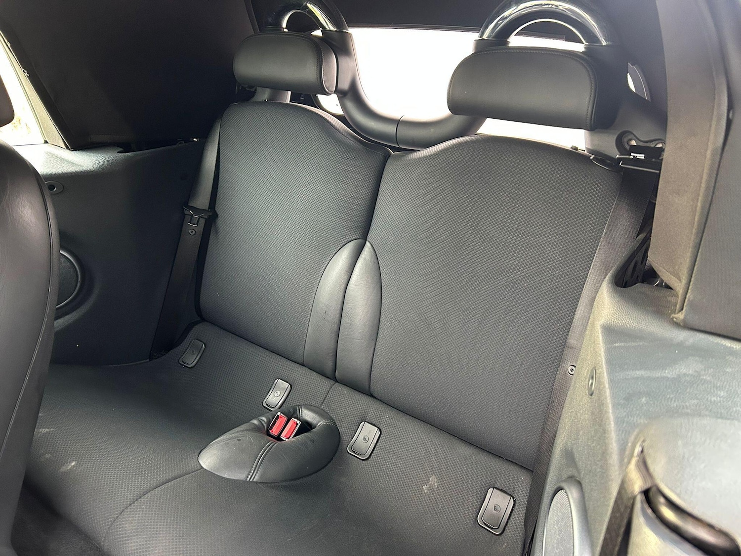 Used MINI Convertible 2005 for sale - 77120740: Photo 25