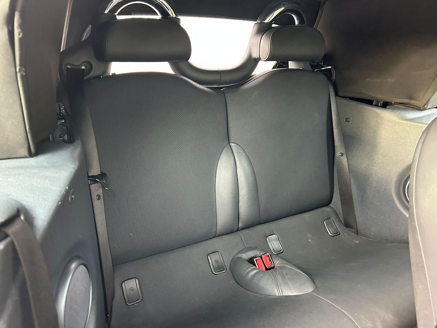 Used MINI Convertible 2005 for sale - 77120740: Photo 29