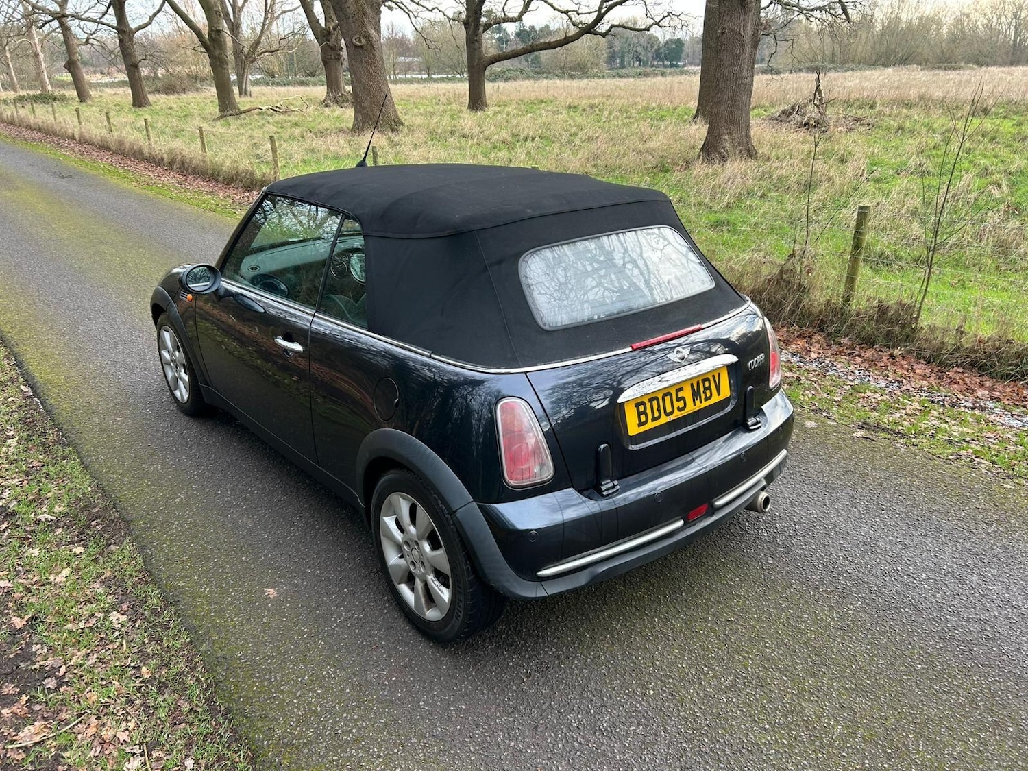 Used MINI Convertible 2005 for sale - 77120740: Photo 7