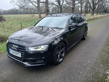 Used Audi A4 2014 for sale - 77376819: Photo