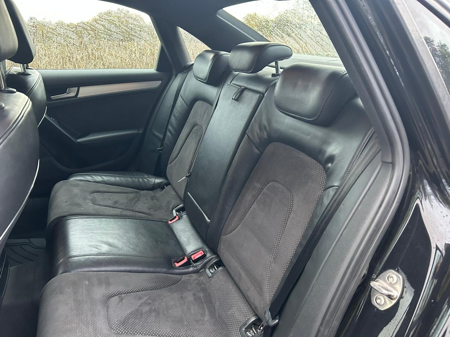 Used Audi A4 2010 for sale - 76689576: Photo 23