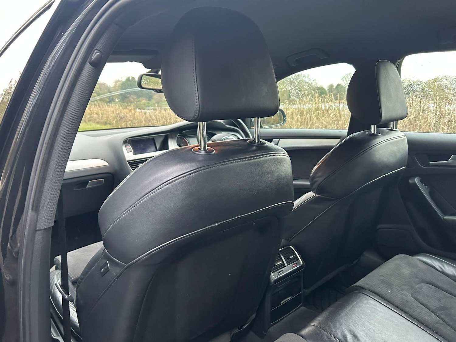 Used Audi A4 2010 for sale - 76689576: Photo 24