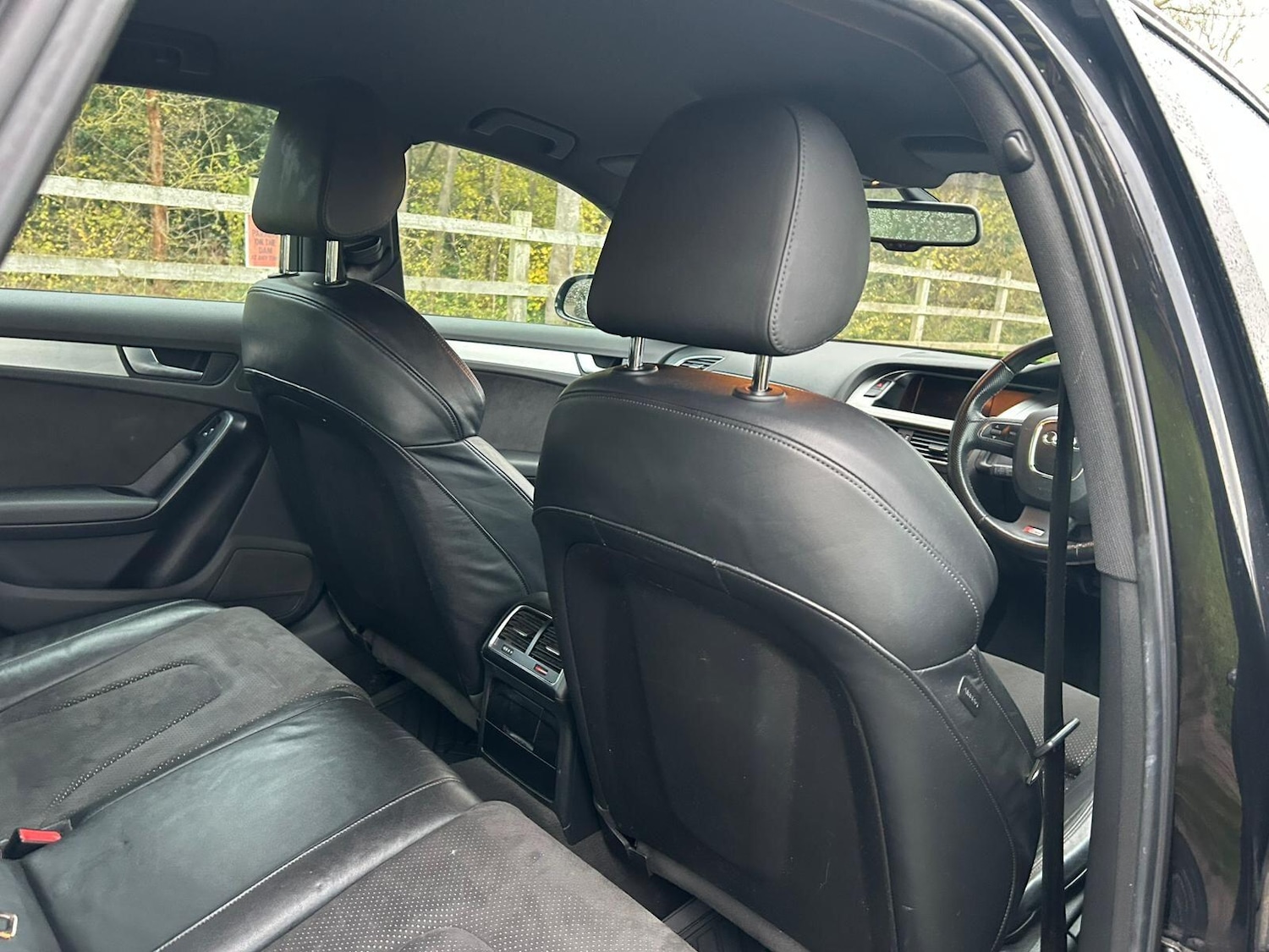 Used Audi A4 2010 for sale - 76689576: Photo 25