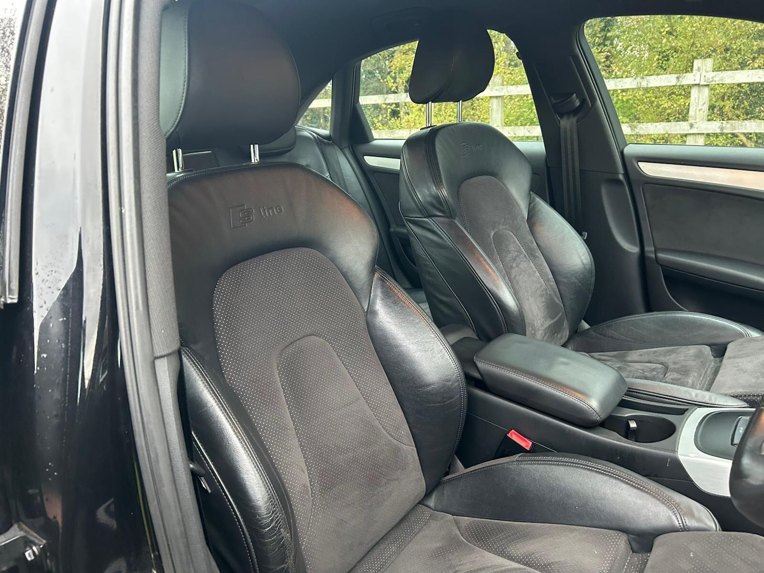 Used Audi A4 2010 for sale - 76689576: Photo 27