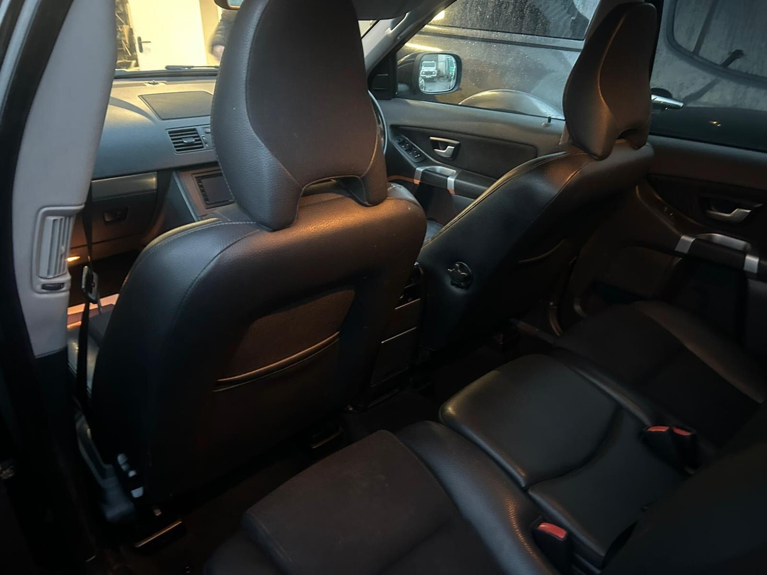 Used Volvo XC90 2010 for sale - 77131510: Photo 26