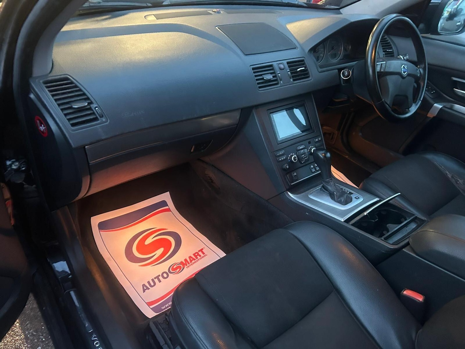 Used Volvo XC90 2010 for sale - 77131510: Photo 28