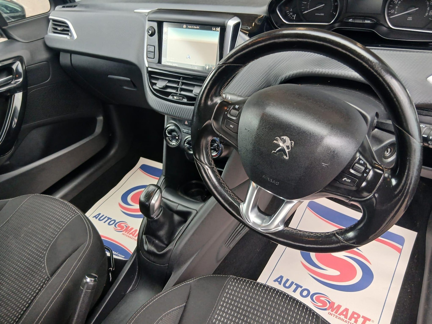 Used Peugeot 208 2015 for sale - 76349561: Photo 16