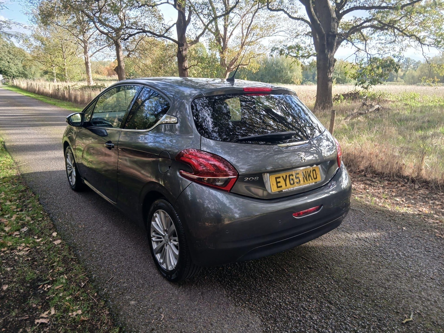 Used Peugeot 208 2015 for sale - 76349561: Photo 5
