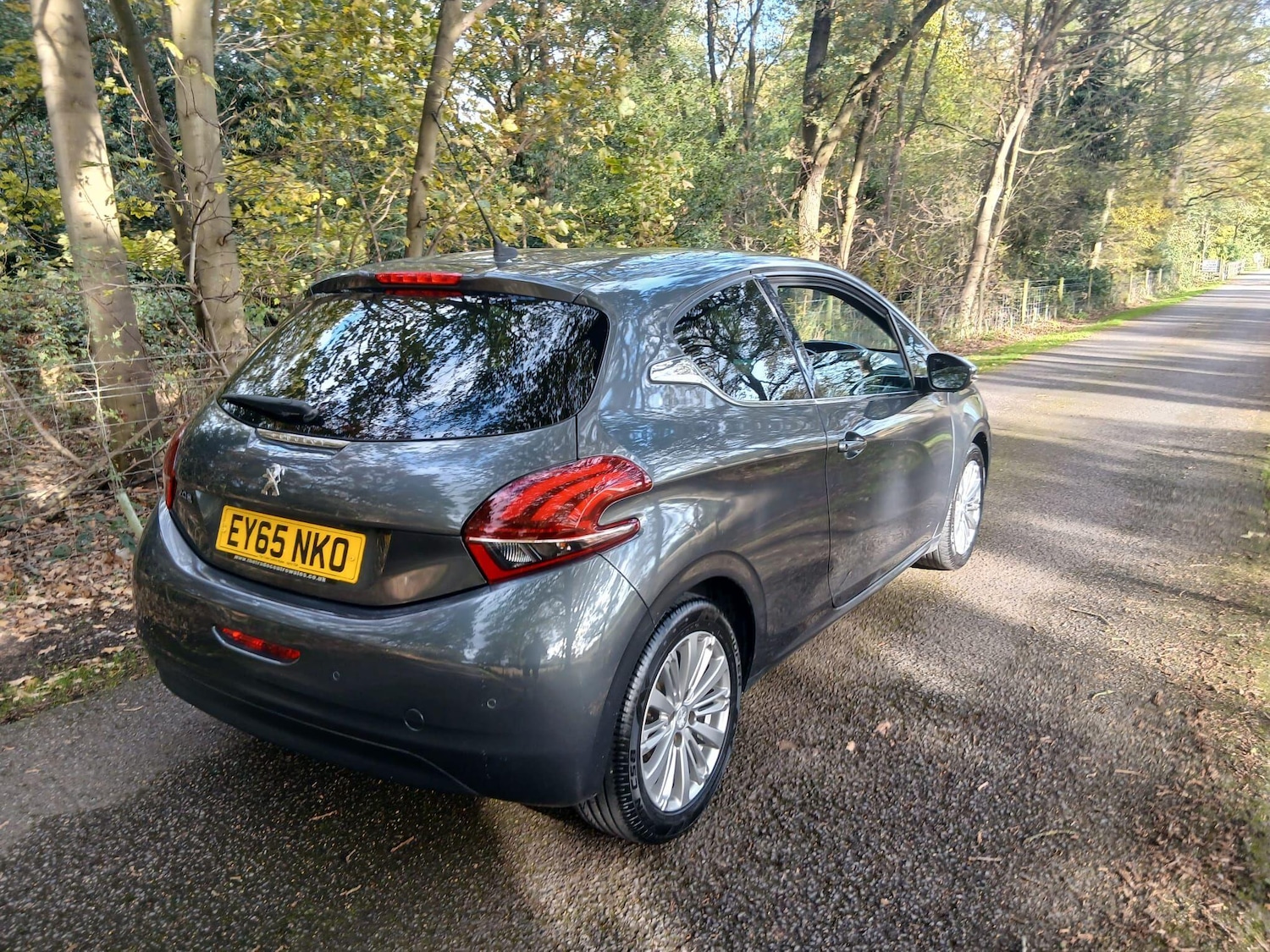 Used Peugeot 208 2015 for sale - 76349561: Photo 9