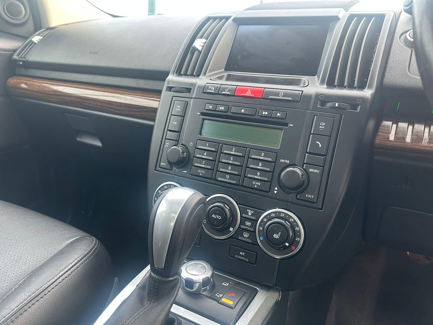 Used Land Rover Freelander 2010 for sale - 77029731: Photo 14