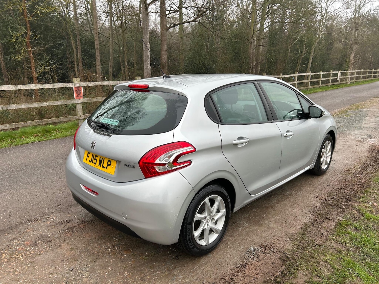 Used Peugeot 208 2015 for sale - 77175510: Photo 11