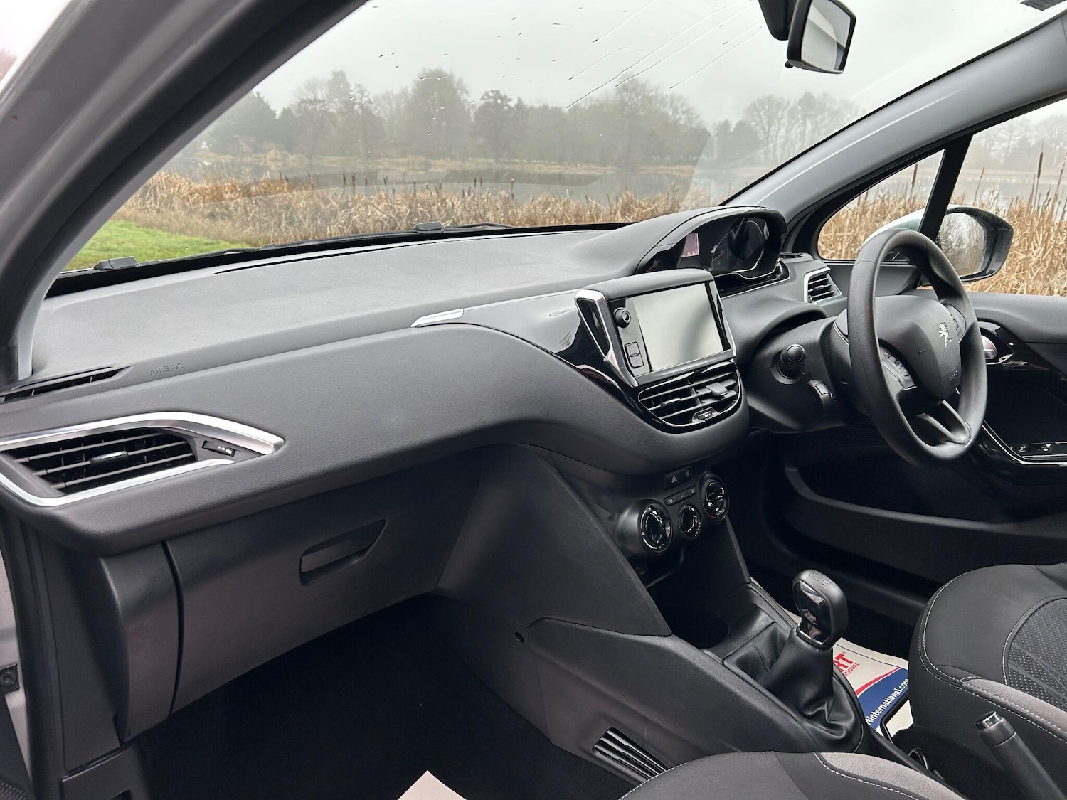 Used Peugeot 208 2015 for sale - 77175510: Photo 19