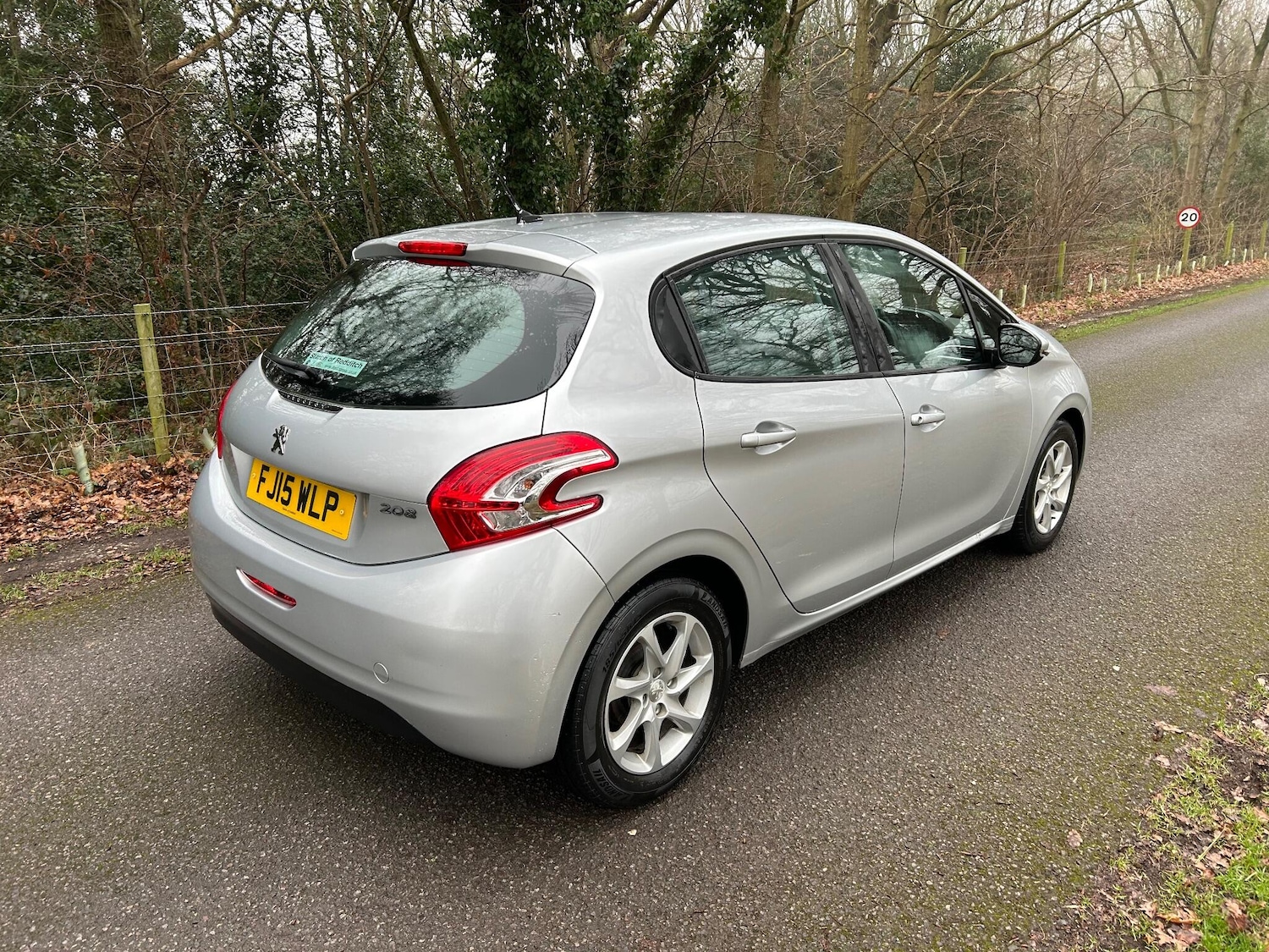 Used Peugeot 208 2015 for sale - 77175510: Photo 9