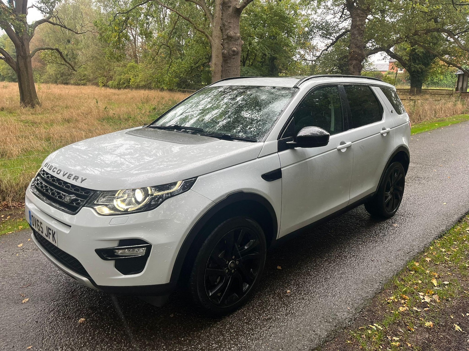Used Land Rover Discovery Sport 2015 for sale - 76597483: Photo 1