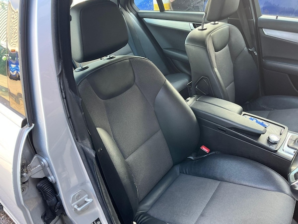 Used Mercedes-Benz C-Class 2013 for sale - 76188712: Photo 28
