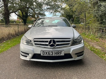 Used Mercedes-Benz C-Class 2013 for sale - 76188712: Photo 2