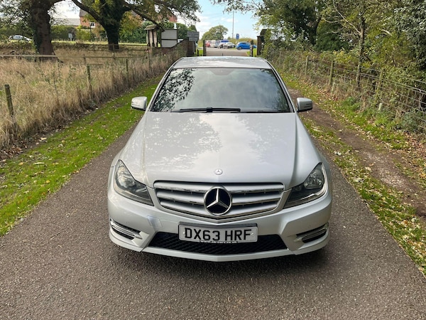 Used Mercedes-Benz C-Class 2013 for sale - 76188712: Photo 4