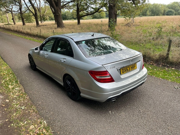 Used Mercedes-Benz C-Class 2013 for sale - 76188712: Photo 9