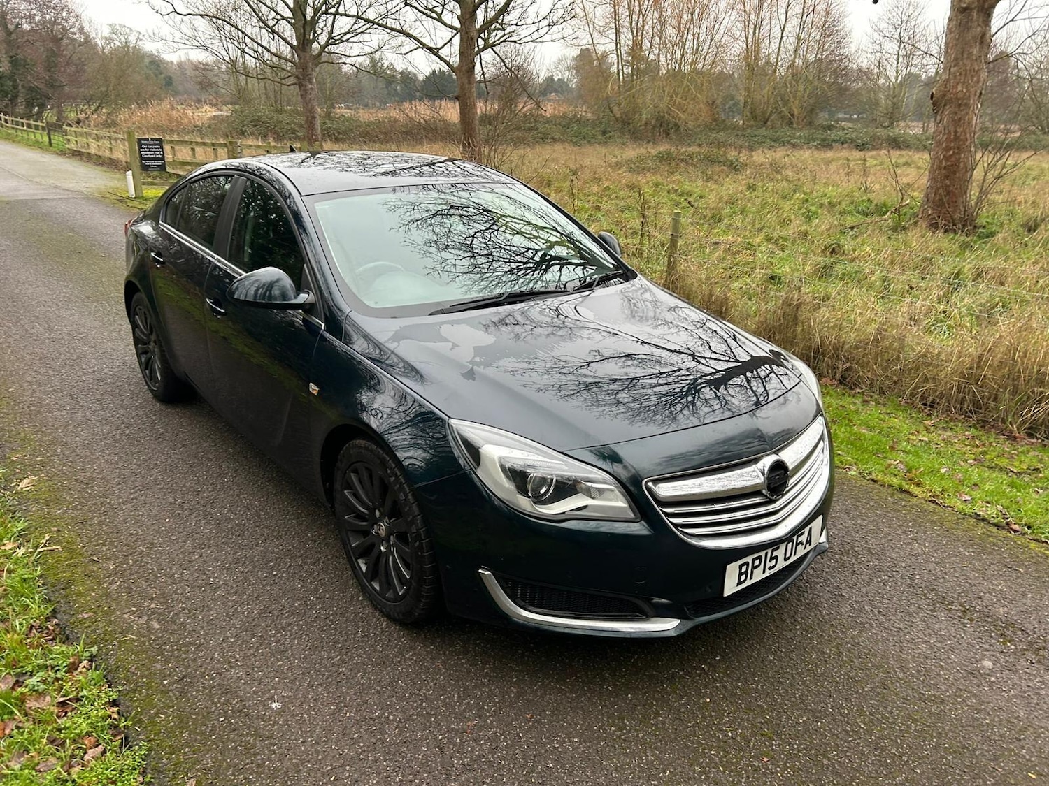 Used Vauxhall Insignia 2015 for sale - 77144377: Photo 2