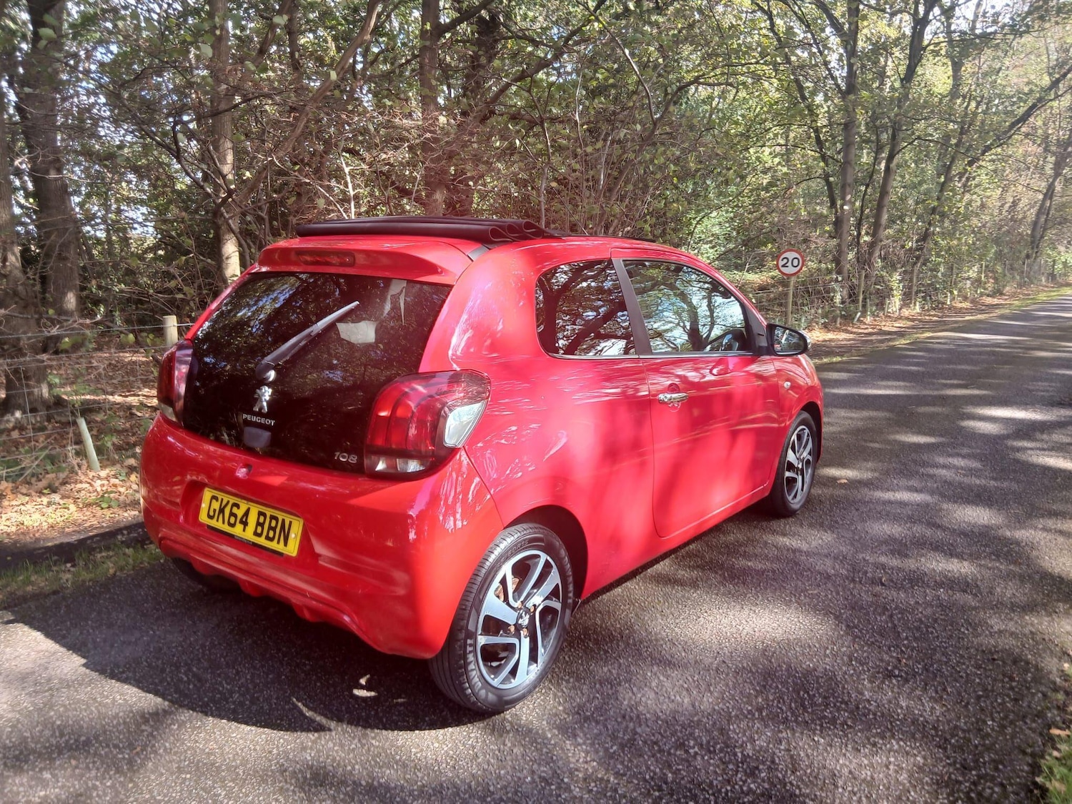 Used Peugeot 108 2014 for sale - 76988154: Photo 6