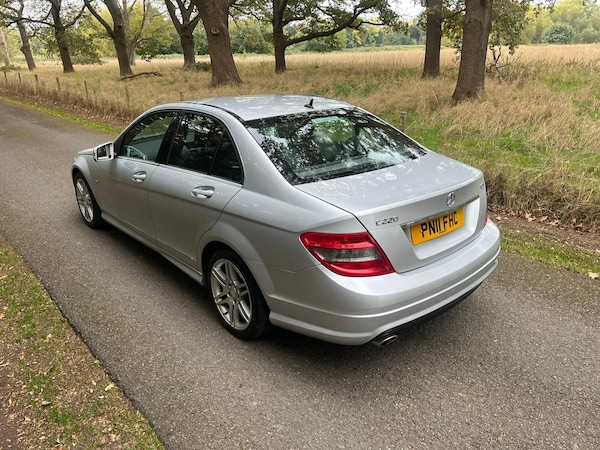 Used Mercedes-Benz C Class 2011 for sale - 76294785: Photo 15