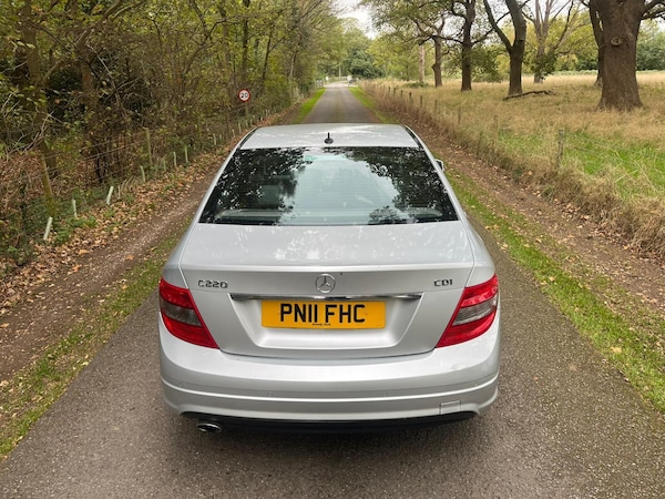 Used Mercedes-Benz C Class 2011 for sale - 76294785: Photo 18