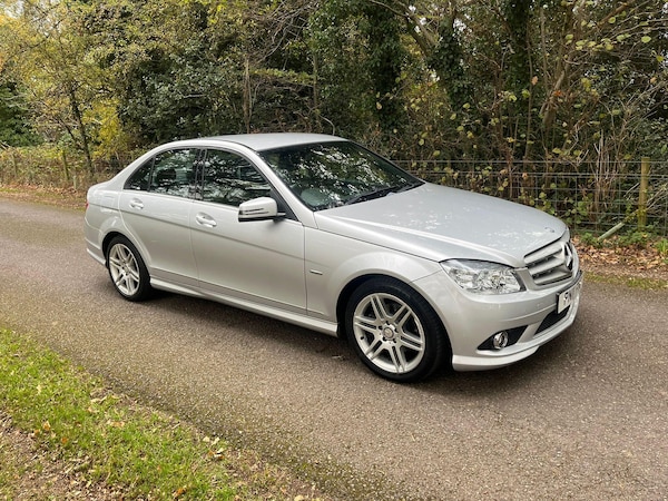 Used Mercedes-Benz C Class 2011 for sale - 76294785: Photo 2