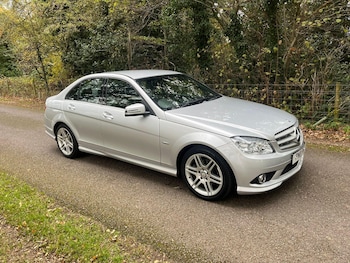 Used Mercedes-Benz C Class 2011 for sale - 76294785: Photo 2