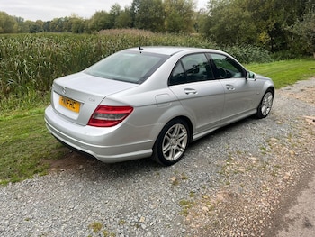 Used Mercedes-Benz C Class 2011 for sale - 76294785: Photo 3