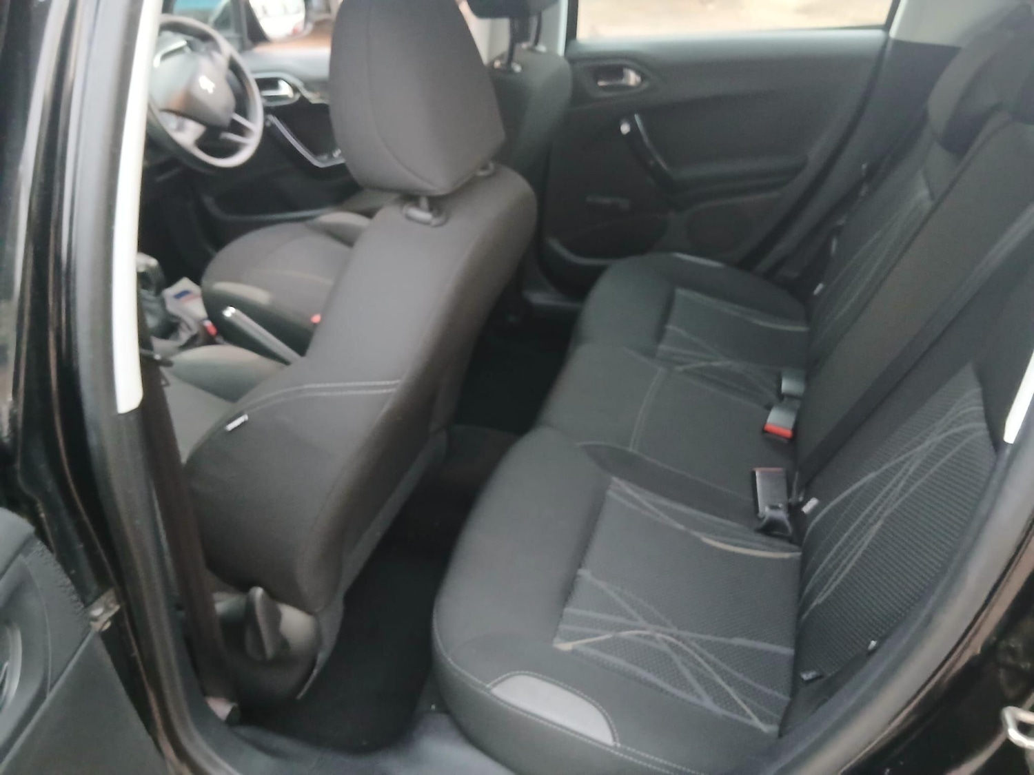 Used Peugeot 208 2013 for sale - 76824854: Photo 11